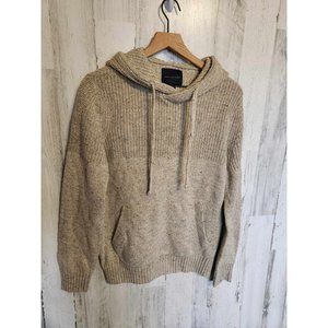 Woman’s M American Eagle Outfitters Ivory Hoodie Sweater Size Medium Oversized